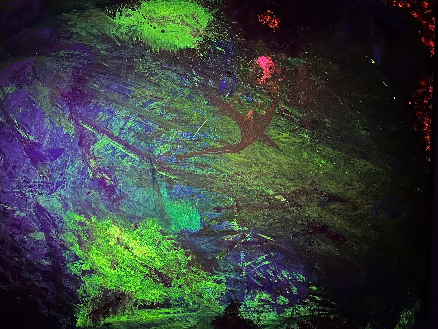 Radiance I – UV Schwarzlichtvariante mit UV-Pigmenten. Strahlkraft und Dichte erhöhen die energetische Wirkung deutlich.